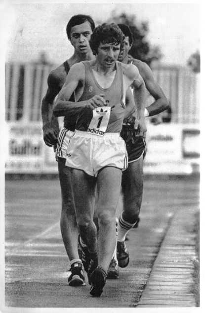Orleans 1979, Gérard Lelièvre devant Dominique Guebey - w:415, h:631, 26674, JPEG Dominique Guebey, Gérard Lelièvre