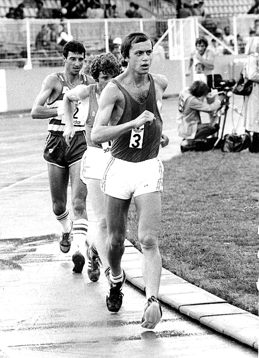 Dominique Guebey devant Gérard Lelièvre et Jean-Pierre Garnung. - w:507, h:700, 200148, JPEG Dominique Guebey, Gérard Lelièvre, Jean-Pierre Garnung