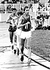 Dominique Guebey devant Gérard Lelièvre et Jean-Pierre Garnung.
