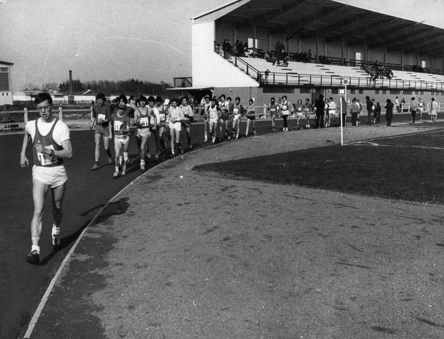 Décines 1974, une heure marche, 1er passage - w:900, h:687, 367791, JPEG Décines 1974, une heure marche, 1er passage