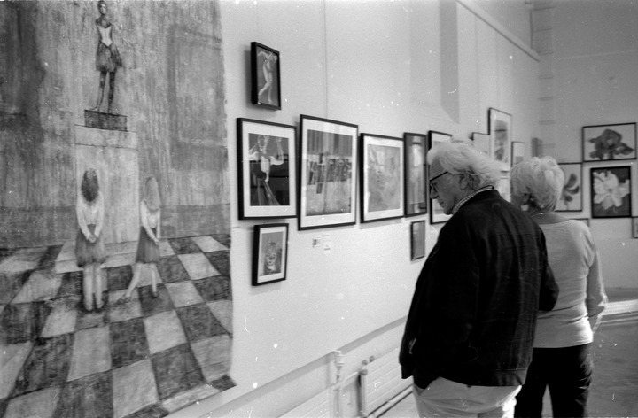 Leica M7, VC Heliar 40/2.8, filtre Y, f/2.8, filtre Y, f/2.8, film Kodak TMX (TMax 100).