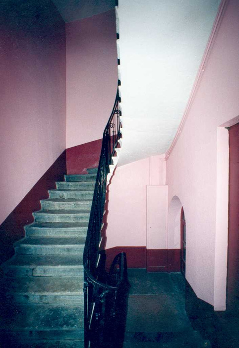 Escalier, objectif 17mm super-grand-angle w:482, h:700 Escalier, objectif 17mm super-grand-angle
