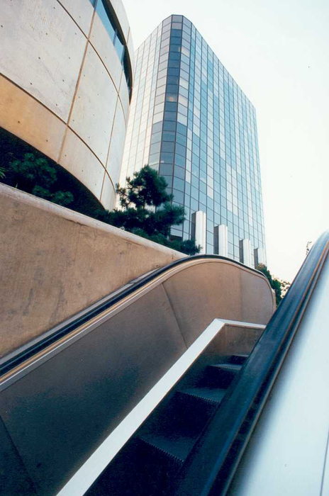 Photo d'architecture, objectif 17mm super-grand-angle w:464, h:700 Photo d'architecture, objectif 17mm super-grand-angle