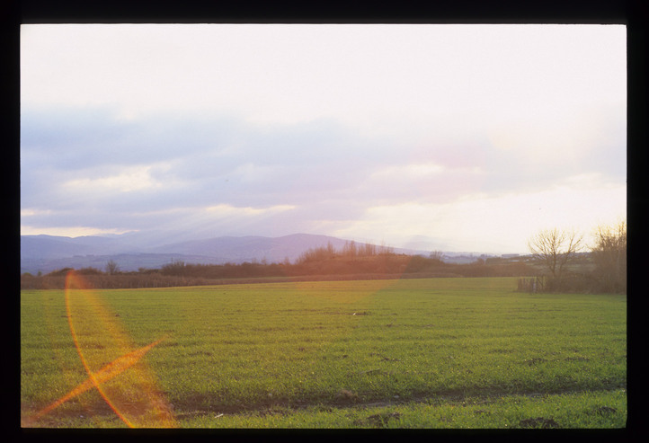 flare w:722, h:493, 84481, JPEG flare