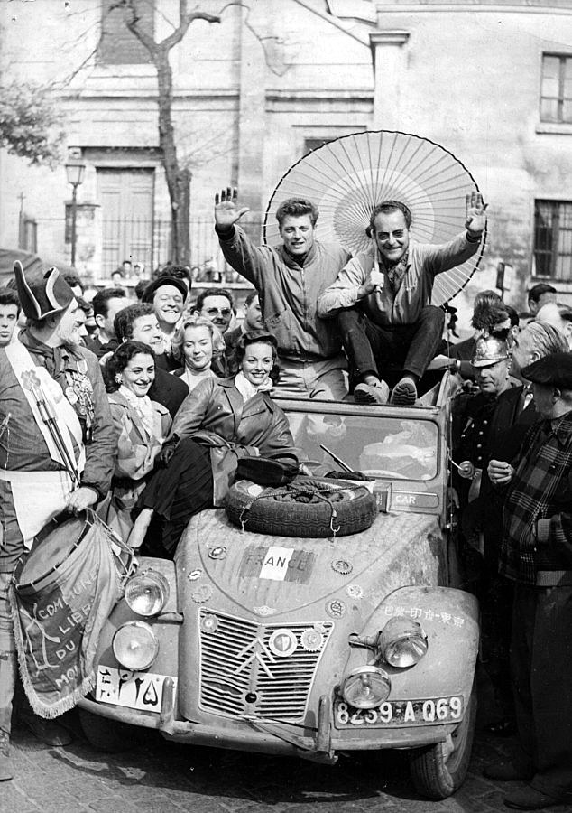 Avril 1957, arrivée à Paris place du Tertre